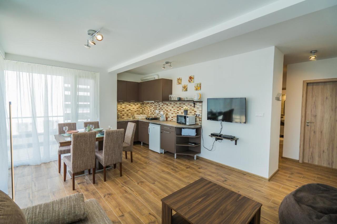 Gemini Apartments Siófok I., III. Bagian luar foto