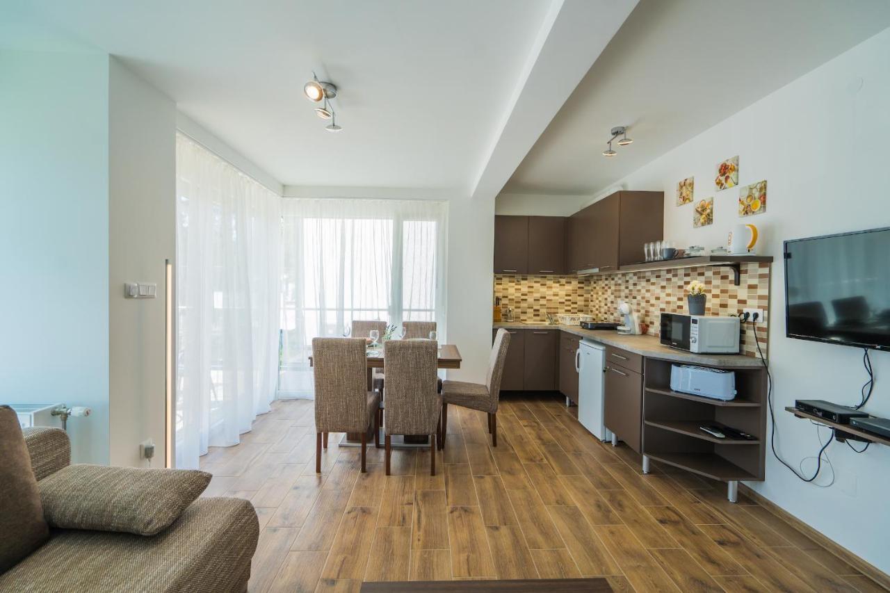 Gemini Apartments Siófok I., III. Bagian luar foto